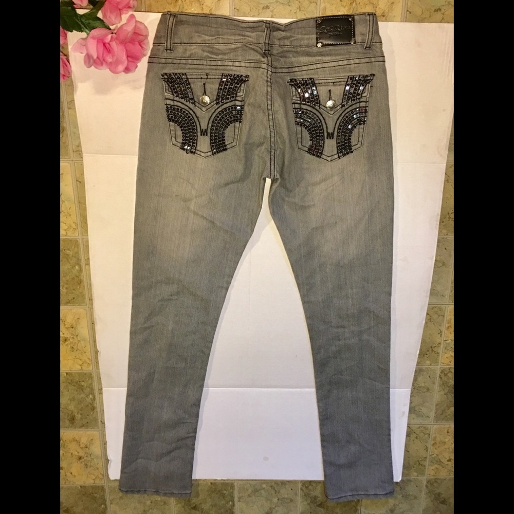 RED RIVET FASHION JEANS - Picture 3 of 4